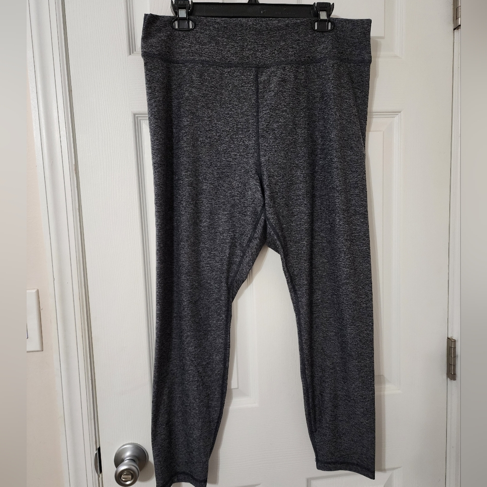 💞4/$20💞 Womens Old Navy Cloud+ Charcoal Leggings Size XL